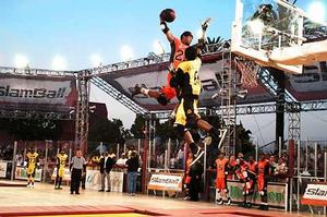 http://www.riminibeach.it/var/news/storage/images/media/images/slamball/81019-1-ita-IT/slamball_large.jpg