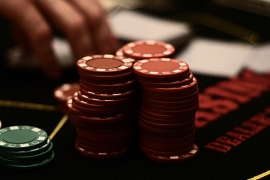 Apre sala da poker da 60 posti a Montefiore