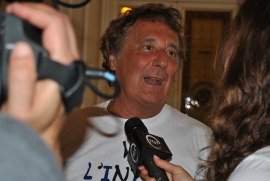 Chiedo scusa al signor Gaber Enzo Iacchetti