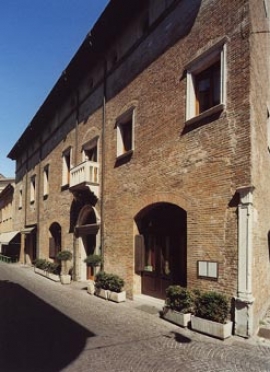 Corsi della Casa Matha a Ravenna 