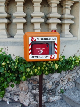 Defibrillatore in dono