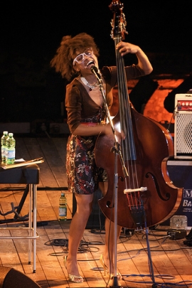 Esperanza Spalding stasera a Bertinoro
