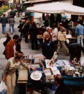 mercatino delle pulci