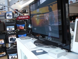 Nuovi poveri fanno la fame per le rate per telefonino e tv