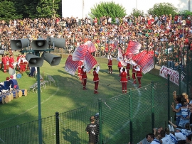 Vincono gli sbandieratori del Rione Rosso