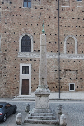 Obelisco Egiziano Urbino 