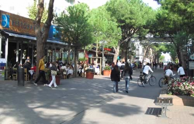 Riccione Per La Strada