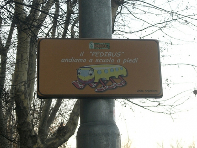 A scuola con il Piedibus A scuola con il Piedibus