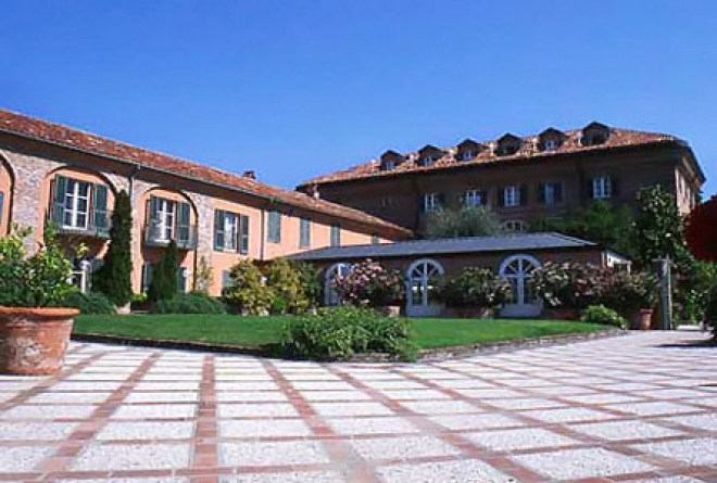 Vendita Arredi dell'Hotel Locanda del Sant'Uffizio di Penango