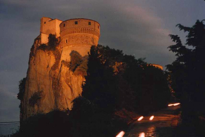Montefeltro sulla vetta di Rimini Montefeltro sulla vetta di Rimini