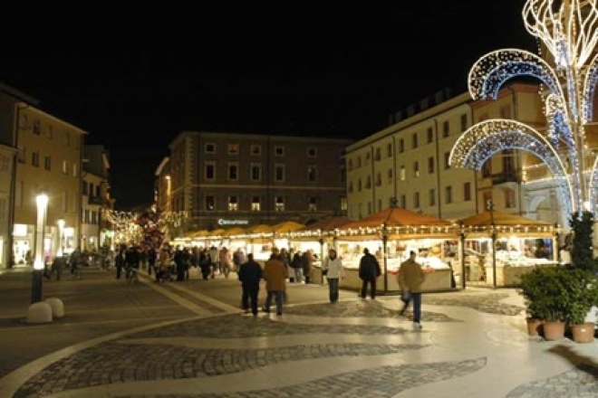 Mostra Castel Sismondo Commercianti Delusi