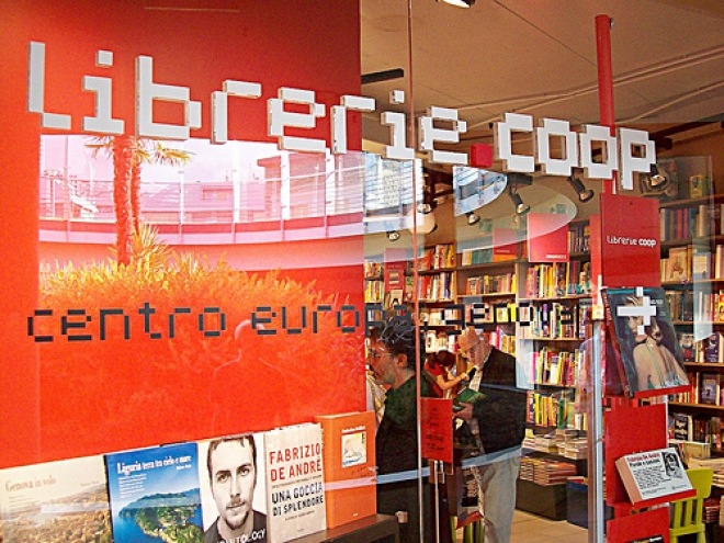Nuova libreria Coop Abbina degustazioni e libri