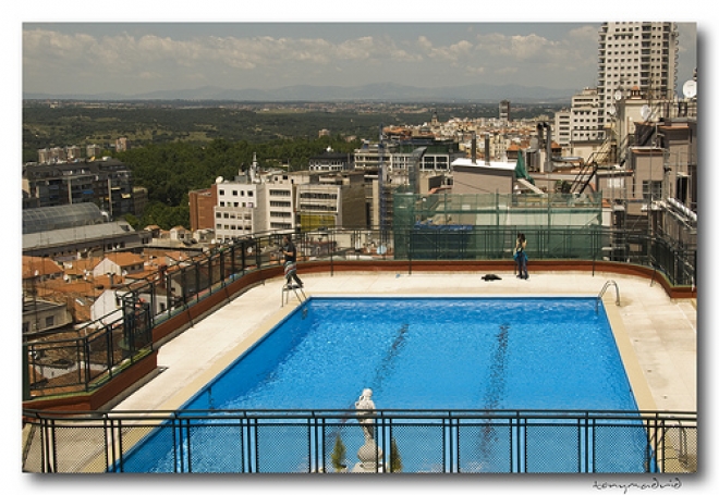 Nuova piscina all'hotel Roma di Riccione Nuova piscina all'hotel Roma di Riccione