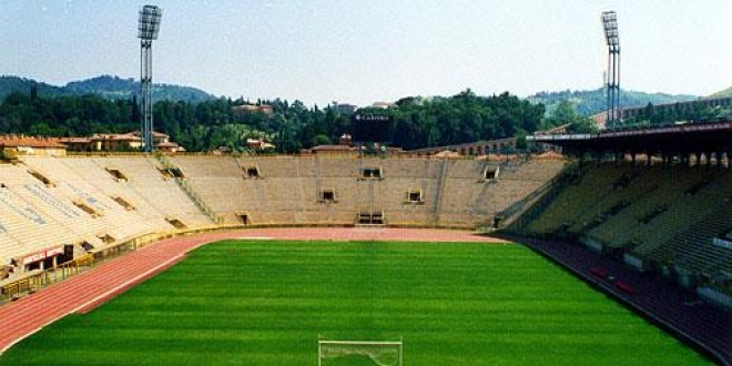 Il Vecchio Stadio Dall'Ara di Bologna Il Vecchio Stadio Dall'Ara di Bologna