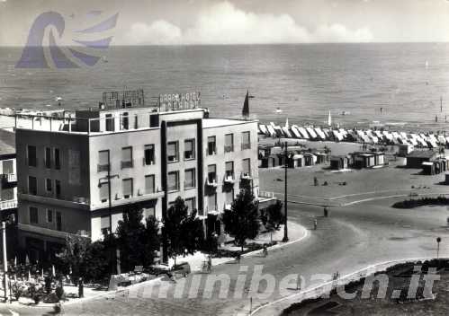 Piazza Tripoli di  Rimini